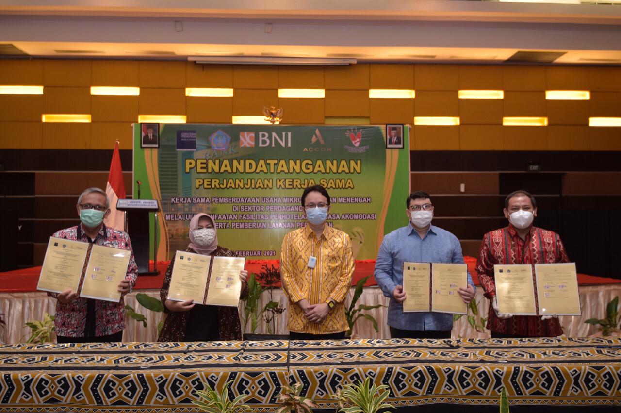 KEMENTERIAN PERDAGANGAN KEMBALI JALIN KERJA SAMA DENGAN PERHOTELAN DAN PERBANKAN DORONG PEMBERDAYAAN UMKM DI SULAWESI UTARA
