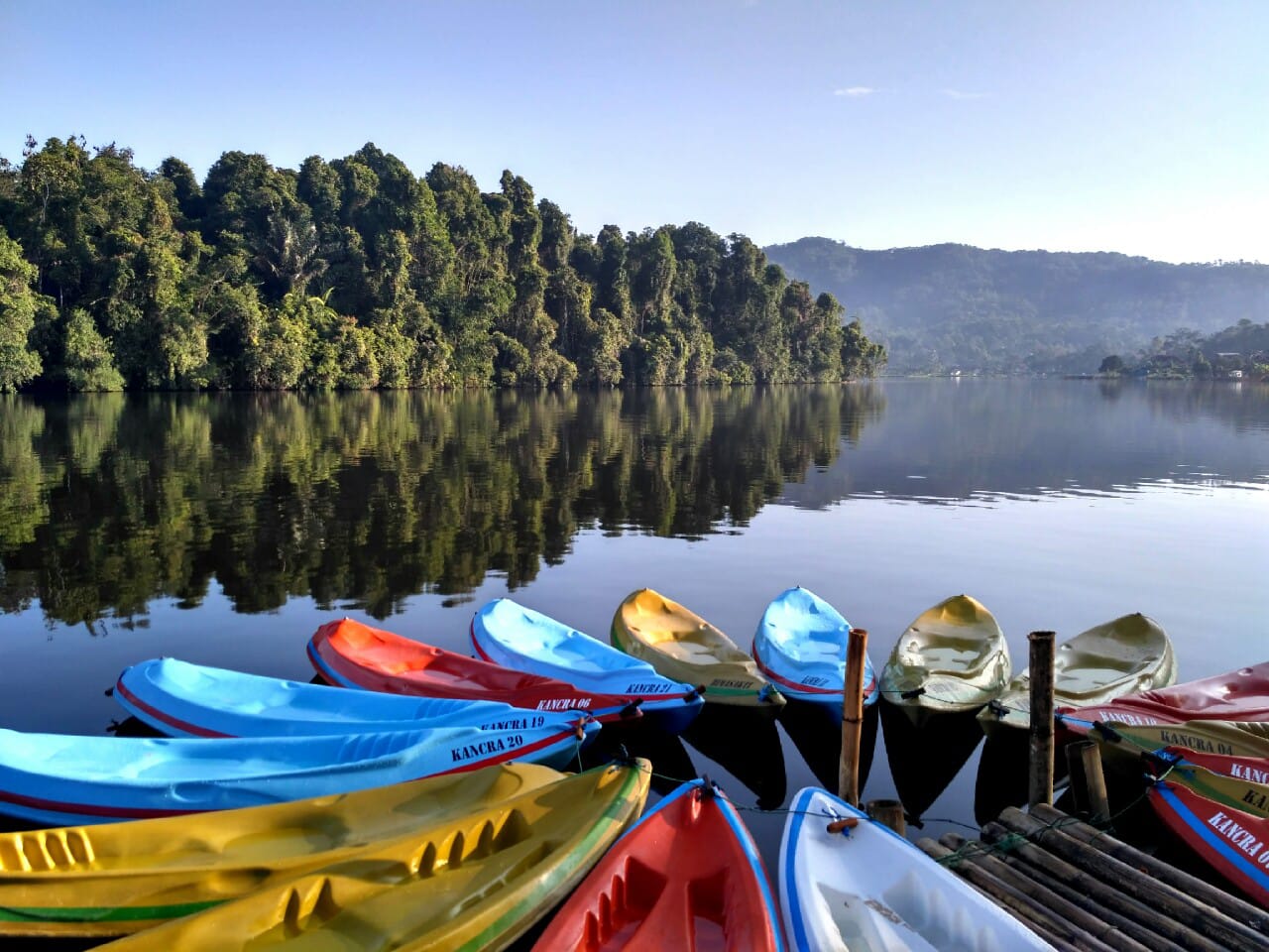 KAYAKING MENYINGKAP PESONA LAIN SITU LENGKONG, CIAMIS