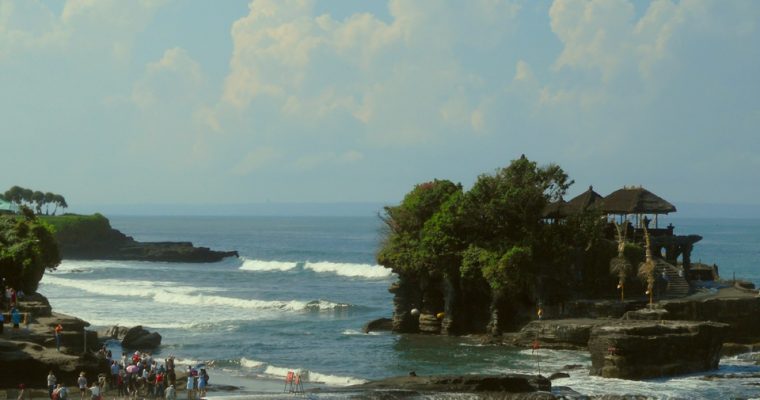 BALI MENGUJI TATANAN BARU BERWISATA