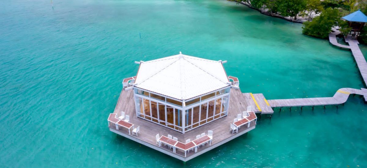 LEEBONG ISLAND RESORT HADIRKAN VILA DAN BAR DI ATAS LAUT PERTAMA DI BELITUNG