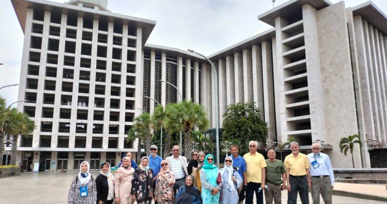 WISATAWAN MUSLIM AS NIKMATI WISATA HALAL DI JAKARTA DAN BOGOR
