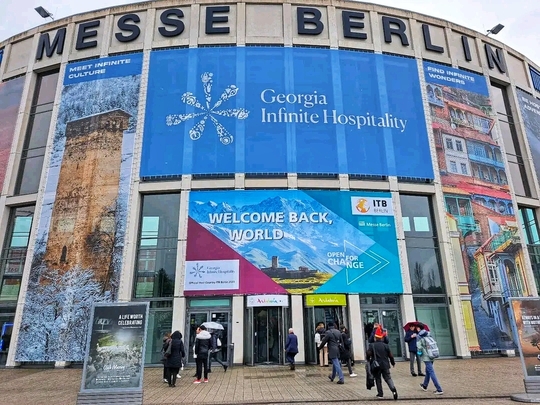 PENERBANGAN KE INDONESIA TERBATAS JADI ISSUE UTAMA DI ITB BERLIN 2023
