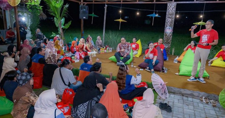MENPAREKRAF AJAK KOMUNITAS DI SRAGEN PERKUAT INOVASI, KOLABORASI DAN KREATIVITAS