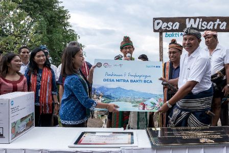 KEMENPAREKRAF PERKUAT KOLABORASI TINGKATKAN ATRAKSI DAN AMENITAS DI DESTINASI WISATA