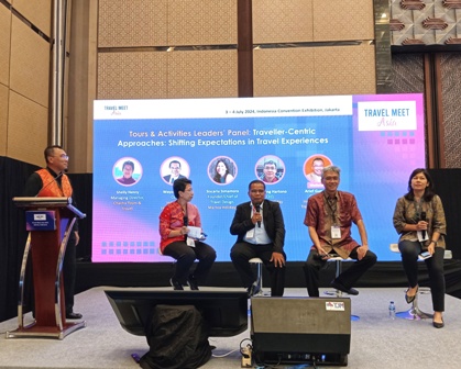 PERUBAHAN EKSPETASI PENGALAMAN PERJALANAN PELANGGAN HADAPI DENGAN STRATEGI PENDEKATAN WISATAWAN-SENTRIS