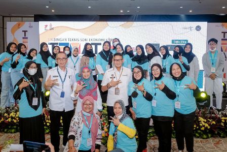 PELATIHAN DAN SERTFIKASI TINGKATKAN KOMPETENSI DAN DAYA SAING SDM PAREKRAF