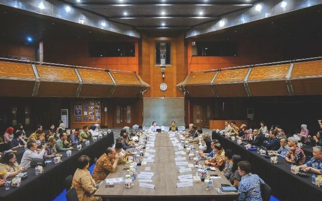 MENPAR DAN WAMENPAR BERAUDIENSI DENGAN ASOSIASI-ASOSIASI PARIWISATA JELANG PERSIAPAN LIBURAN NATARU 2024/2025