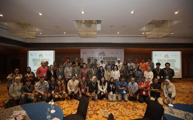 MASA DEPAN PARIWISATA GUNUNG INDONESIA: KESELAMATAN UTAMA