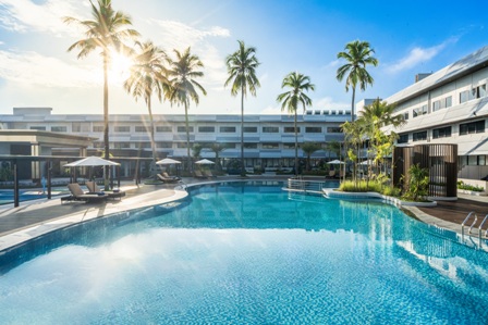 NOVOTEL PONTIANAK CONVENTION CENTRE, TONGGAK BARU SEKTOR PERHOTELAN DI KOTA PONTIANAK