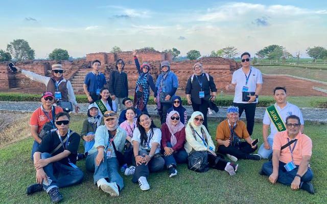 MARI JELAJAHI JAWA BARAT DARI REL KE REL