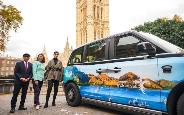 KEMENPAR LUNCURKAN KAMPANYE ‘’WONDERFUL INDONESIA: GO BEYOND ORDINARY’’ DI WTM LONDON 2025