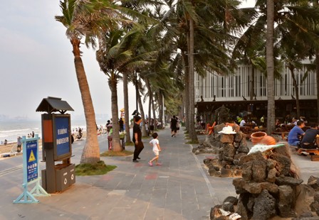 HOLIDAY BEACH, HAIKOU: TEMPAT MENIKMATI PANTAI TROPIS NAN NYAMAN DI IBUKOTA PROVINSI HAINAN