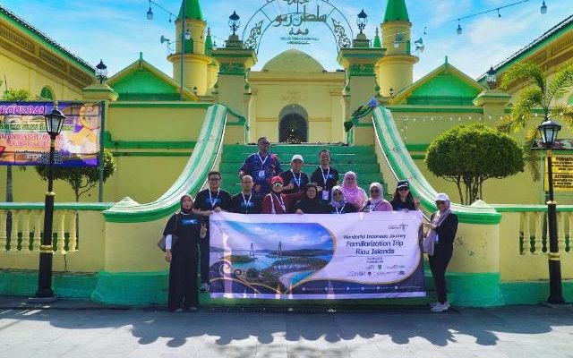 KEMENPAR GELAR FAMTRIP BAGI TA/TO MALAYSIA KE KEPRI UNTUK TINGKATKAN KUNJUNGAN WISATA DI PERBATASAN